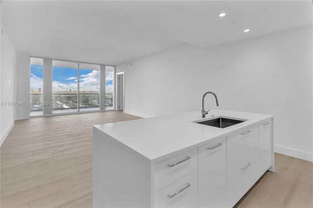 153 N SEABREEZE BLVD 2003S, Fort Lauderdale, FL 33304