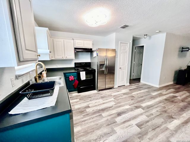 11219 Pecan Cyn, San Antonio, TX 78252