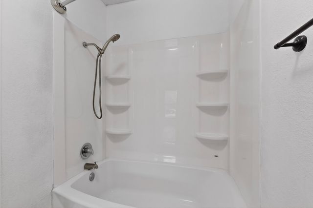 23 Gittiban Place, Pantego, TX 76013