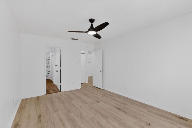 23 Gittiban Place, Pantego, TX 76013