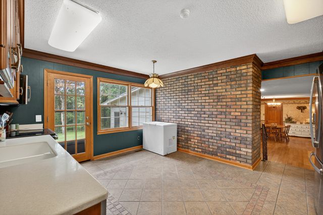 1802 Dunroamin Ln, Fayetteville, TN 37334