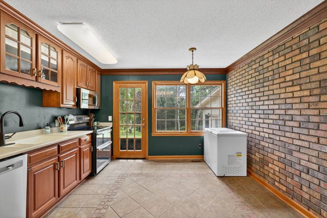 1802 Dunroamin Ln, Fayetteville, TN 37334