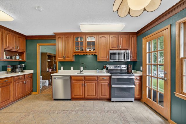 1802 Dunroamin Ln, Fayetteville, TN 37334
