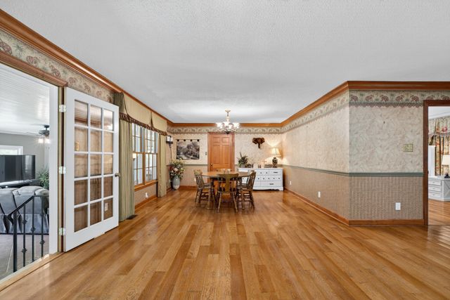 1802 Dunroamin Ln, Fayetteville, TN 37334