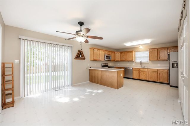 347 Logan Drive, O'fallon, IL 62269