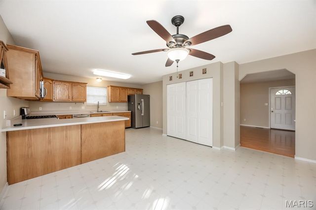347 Logan Drive, O'fallon, IL 62269