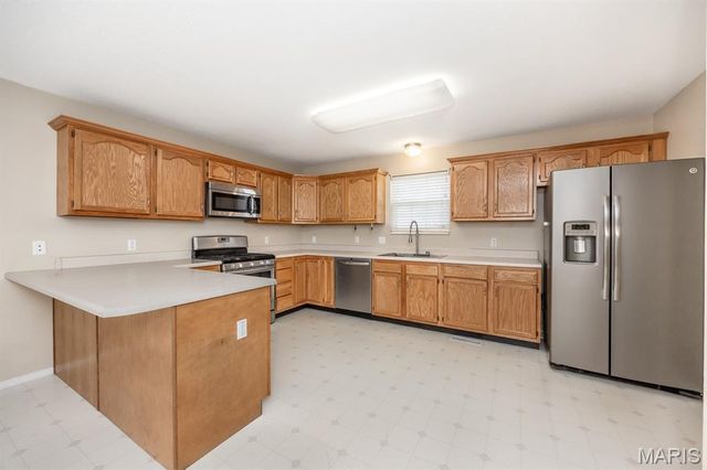 347 Logan Drive, O'fallon, IL 62269
