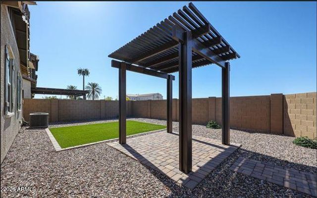 1871 E LANTANA Drive, Chandler, AZ 85286