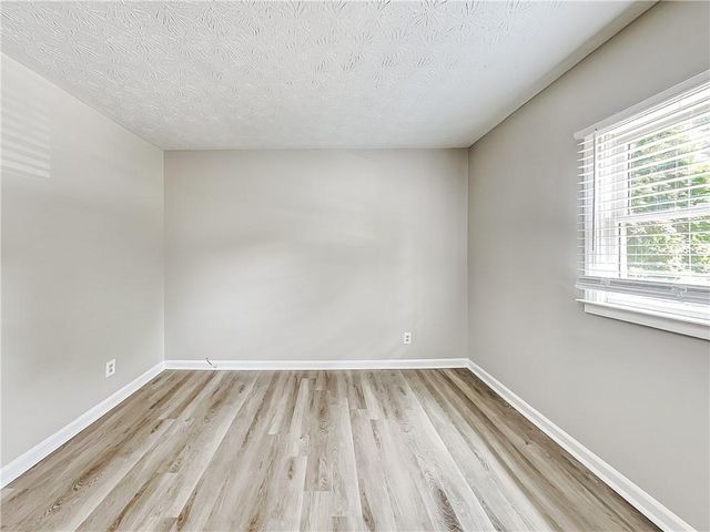 541 Charleston Lane, Lawrenceville, GA 30046