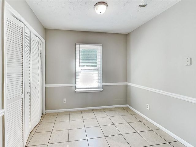 541 Charleston Lane, Lawrenceville, GA 30046