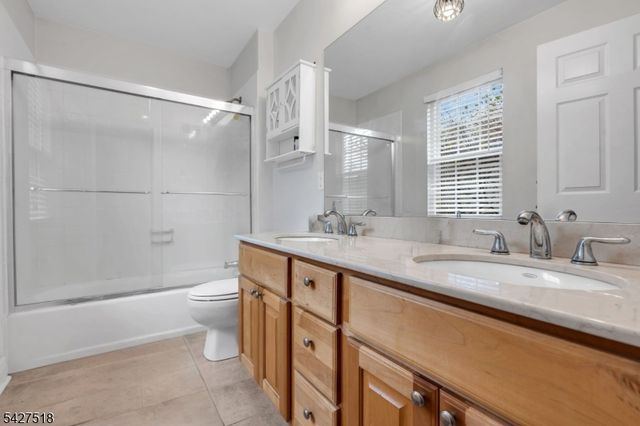 6 William Martin Way, Flemington Boro, NJ 08822