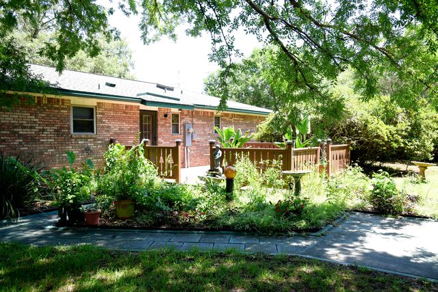 218 Howard Street, Niceville, FL 32578