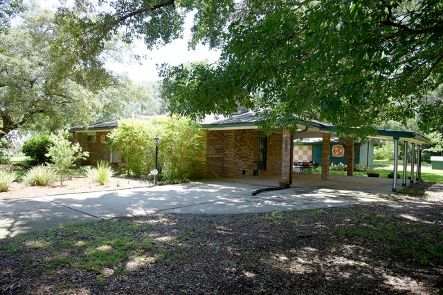 218 Howard Street, Niceville, FL 32578