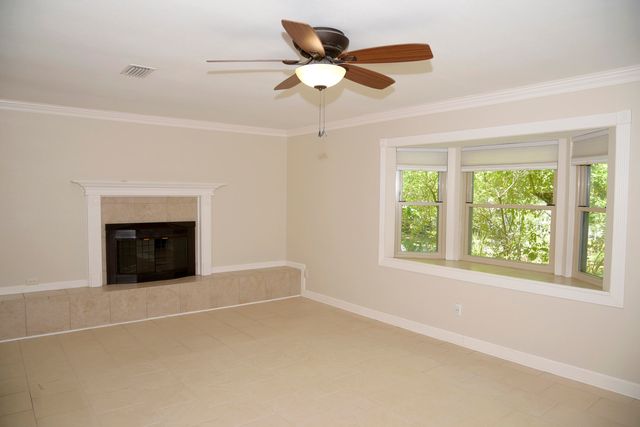 218 Howard Street, Niceville, FL 32578