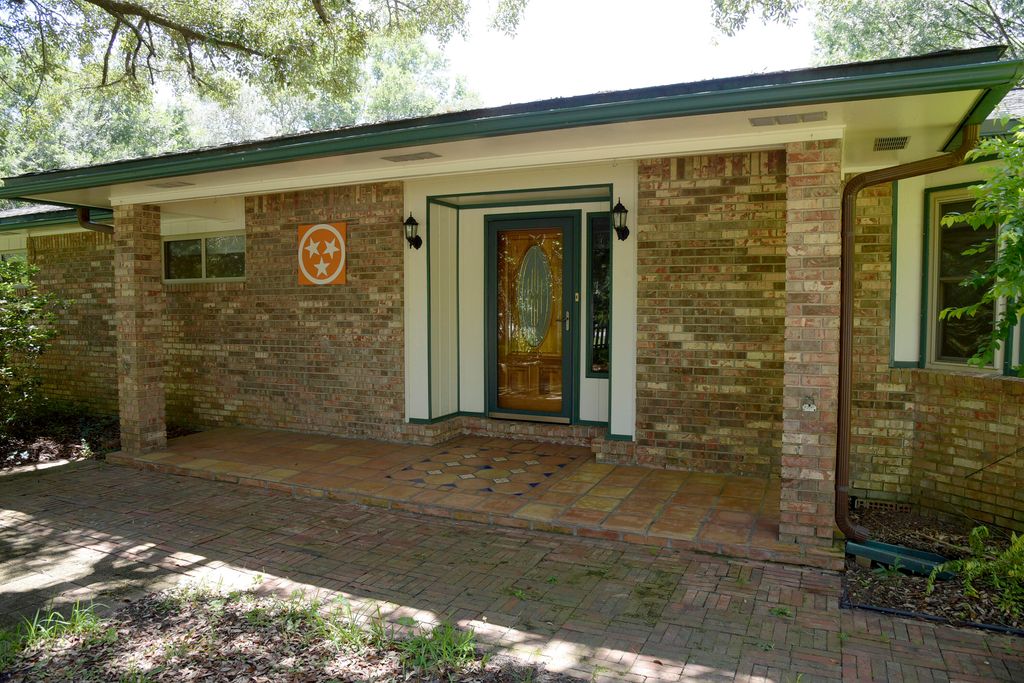 218 Howard Street, Niceville, FL 32578