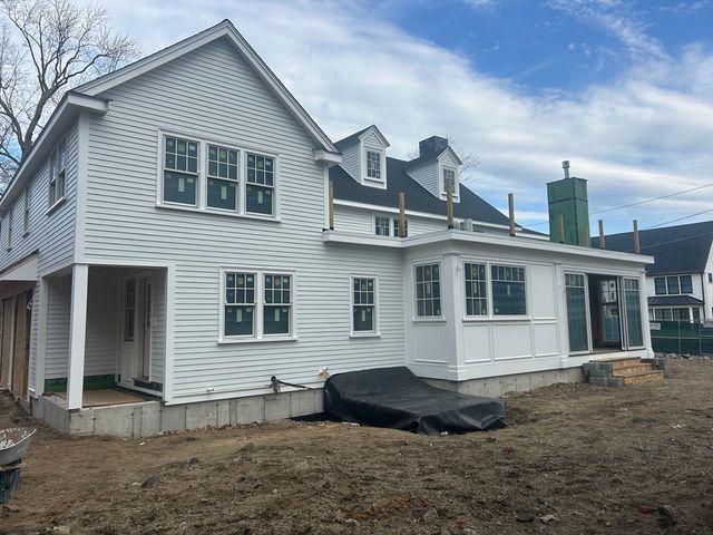 17 Midland, Wellesley, MA 02482