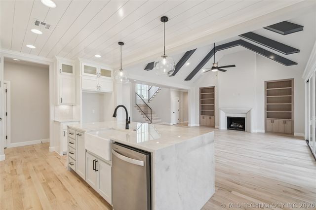 6322 N Wildwood Lane, Owasso, OK 74055