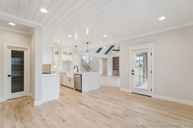 6322 N Wildwood Lane, Owasso, OK 74055