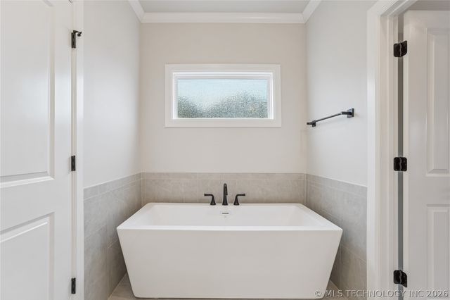 6322 N Wildwood Lane, Owasso, OK 74055