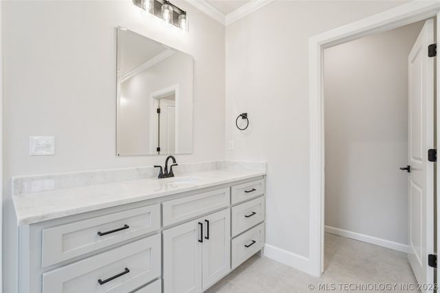 6322 N Wildwood Lane, Owasso, OK 74055