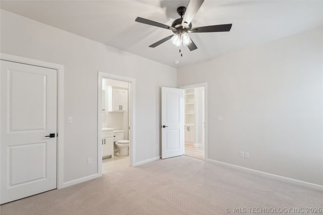 6322 N Wildwood Lane, Owasso, OK 74055