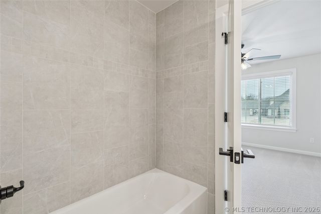 6322 N Wildwood Lane, Owasso, OK 74055