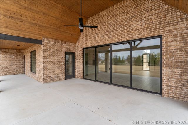 6322 N Wildwood Lane, Owasso, OK 74055