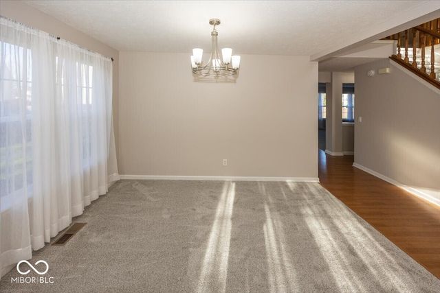 9333 N Bayhill Circle, Mccordsville, IN 46055