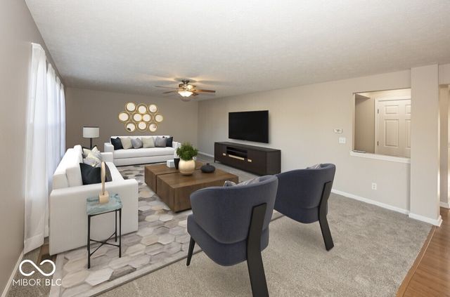 9333 N Bayhill Circle, Mccordsville, IN 46055