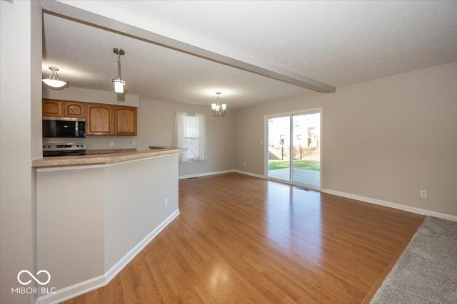 9333 N Bayhill Circle, Mccordsville, IN 46055