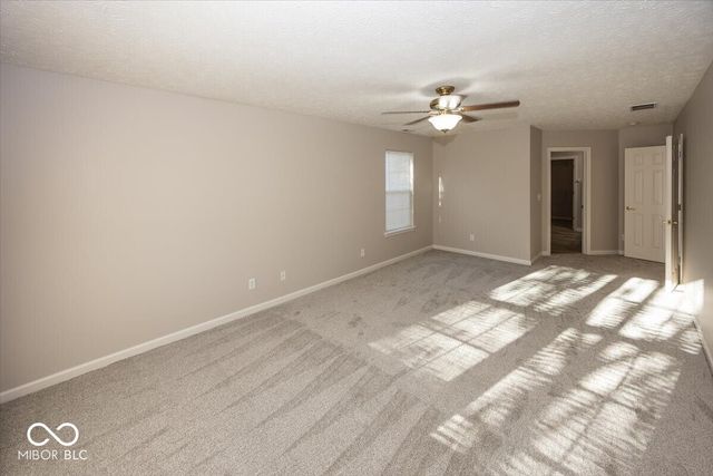 9333 N Bayhill Circle, Mccordsville, IN 46055