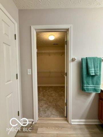 9333 N Bayhill Circle, Mccordsville, IN 46055