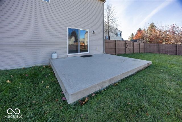 9333 N Bayhill Circle, Mccordsville, IN 46055