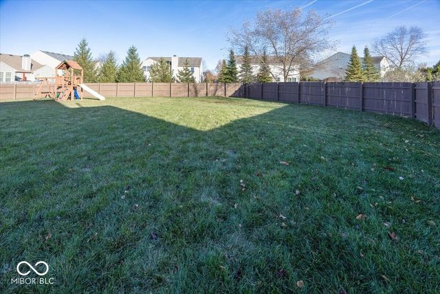 9333 N Bayhill Circle, Mccordsville, IN 46055