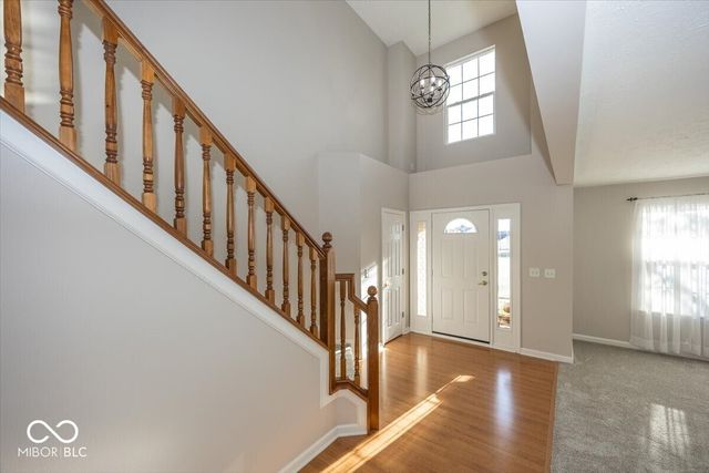 9333 N Bayhill Circle, Mccordsville, IN 46055