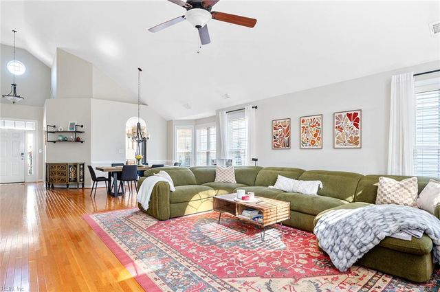 5309 Queen Bishop LN, Williamsburg, VA 23185