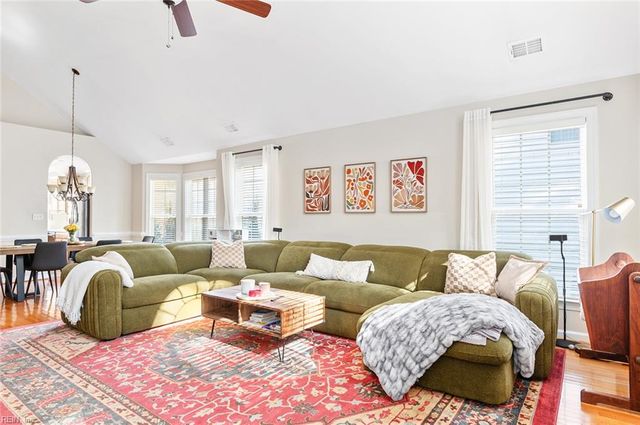 5309 Queen Bishop LN, Williamsburg, VA 23185