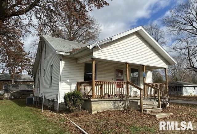 113 MARTIN Street, Benton, IL 62812