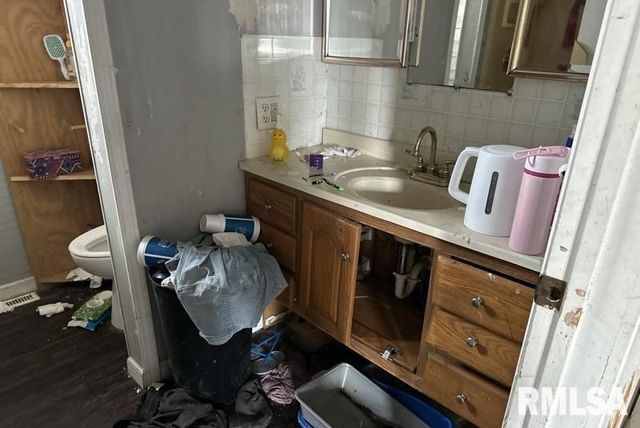 113 MARTIN Street, Benton, IL 62812