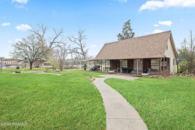 204 Smith Reed Road, Lafayette, LA 70507