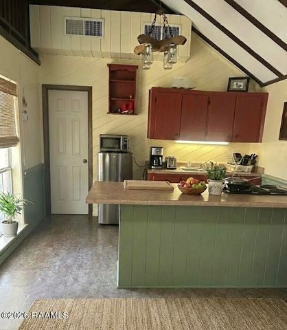 204 Smith Reed Road, Lafayette, LA 70507