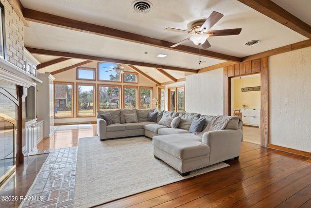 204 Smith Reed Road, Lafayette, LA 70507