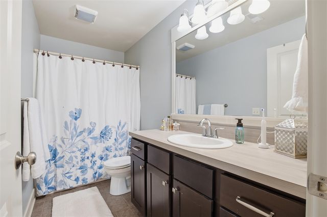 5393 Rischow Drive, Wyoming, MI 49509