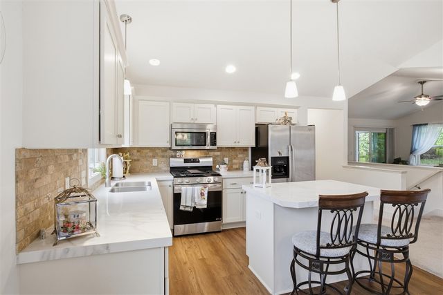 5393 Rischow Drive, Wyoming, MI 49509