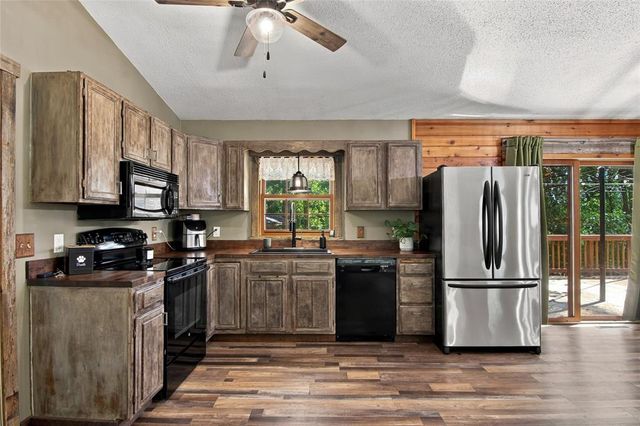 351 Pavelski Road, Eau Claire, WI 54703