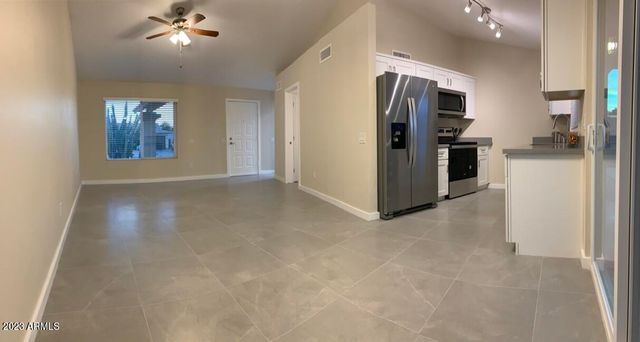 3014 W Runion Drive, Phoenix, AZ 85027