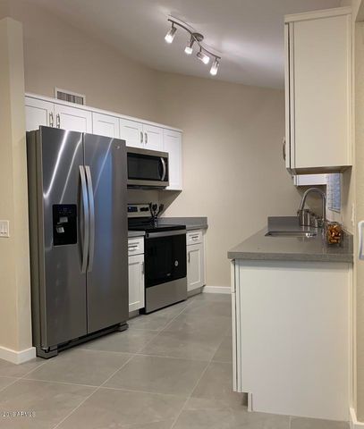 3014 W Runion Drive, Phoenix, AZ 85027