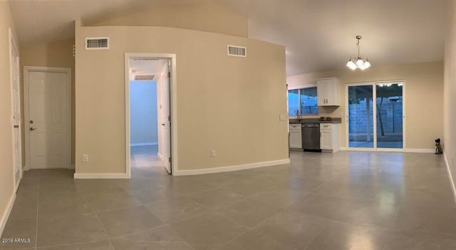 3014 W Runion Drive, Phoenix, AZ 85027
