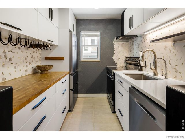 2 Adams Street 207, Denver, CO 80206