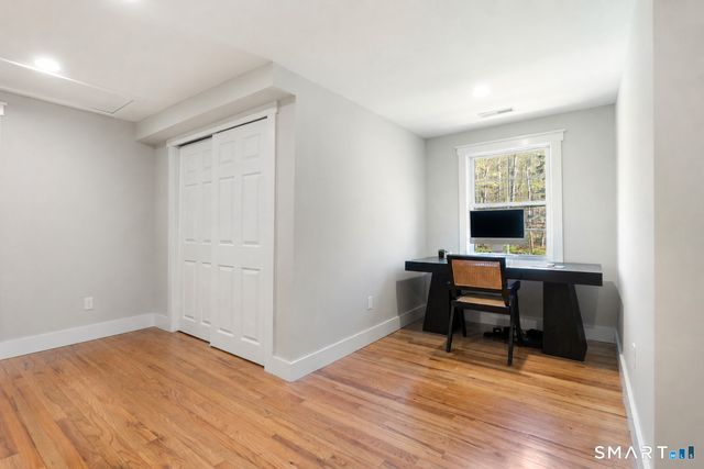 9 Maplewood Road, Ridgefield, CT 06877